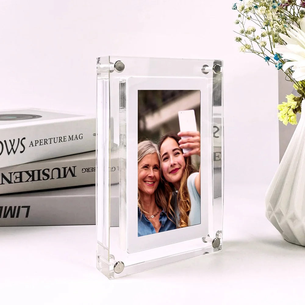 VelauraFrame™ – Rechargeable Acrylic Digital Photo Frame